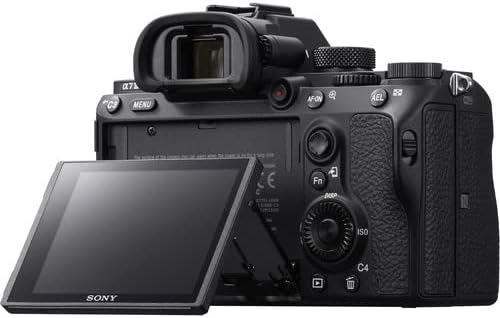 Sony о7 III Mirrorless Дигитална Камера со 50mm f/1.8 Леќа Видео Пакет + LED Светло во Видео + Микрофон + Екстремна Брзина 64GB Меморија(20pc