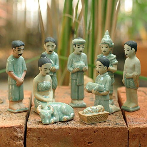 NOVICA Сина Celadon рачно изработени Керамички Божиќ Одмор Nativity Сцена, 5 Високо 'Тајландски Божиќ' (Set 9)